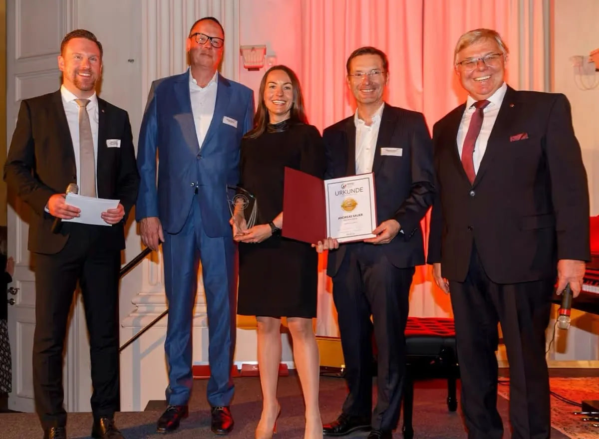 QUCOXX awarded as "Top Company 2025"
